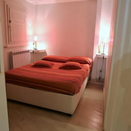 Grotte Flat * روما